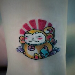 青春美少女朱小姐可爱的小猴子纹身图案